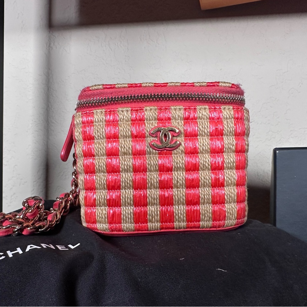 Authentic Chanel Raffia Mini Vanity Crossbody Che… - image 2